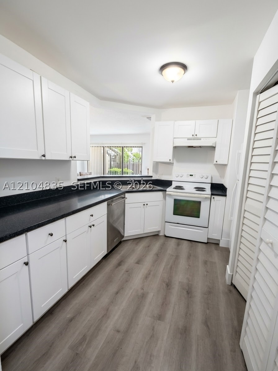 3433 NW 44th St #108, Oakland Park FL 33309