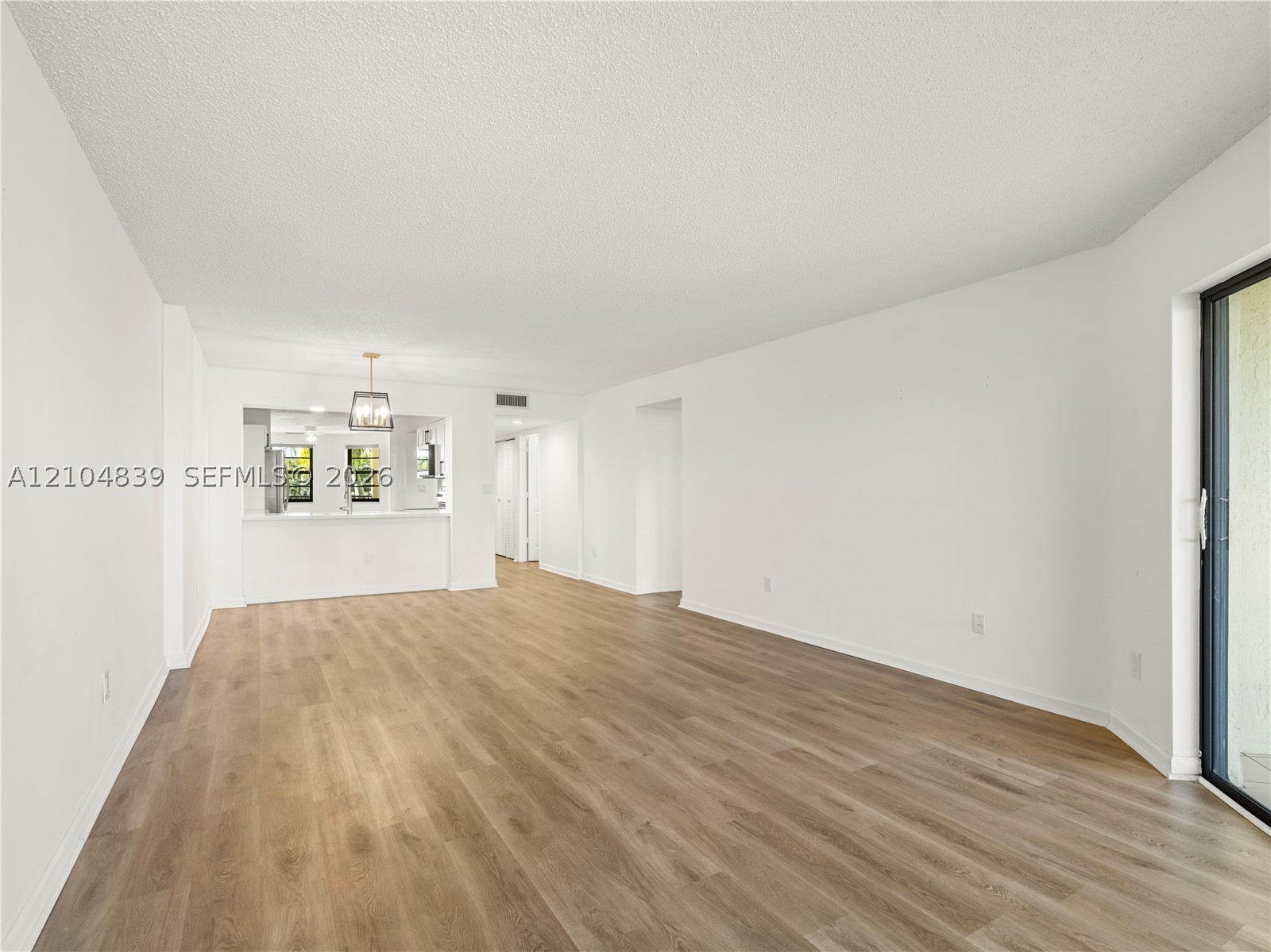 7547 Fairfax Dr #210, Tamarac FL 33321