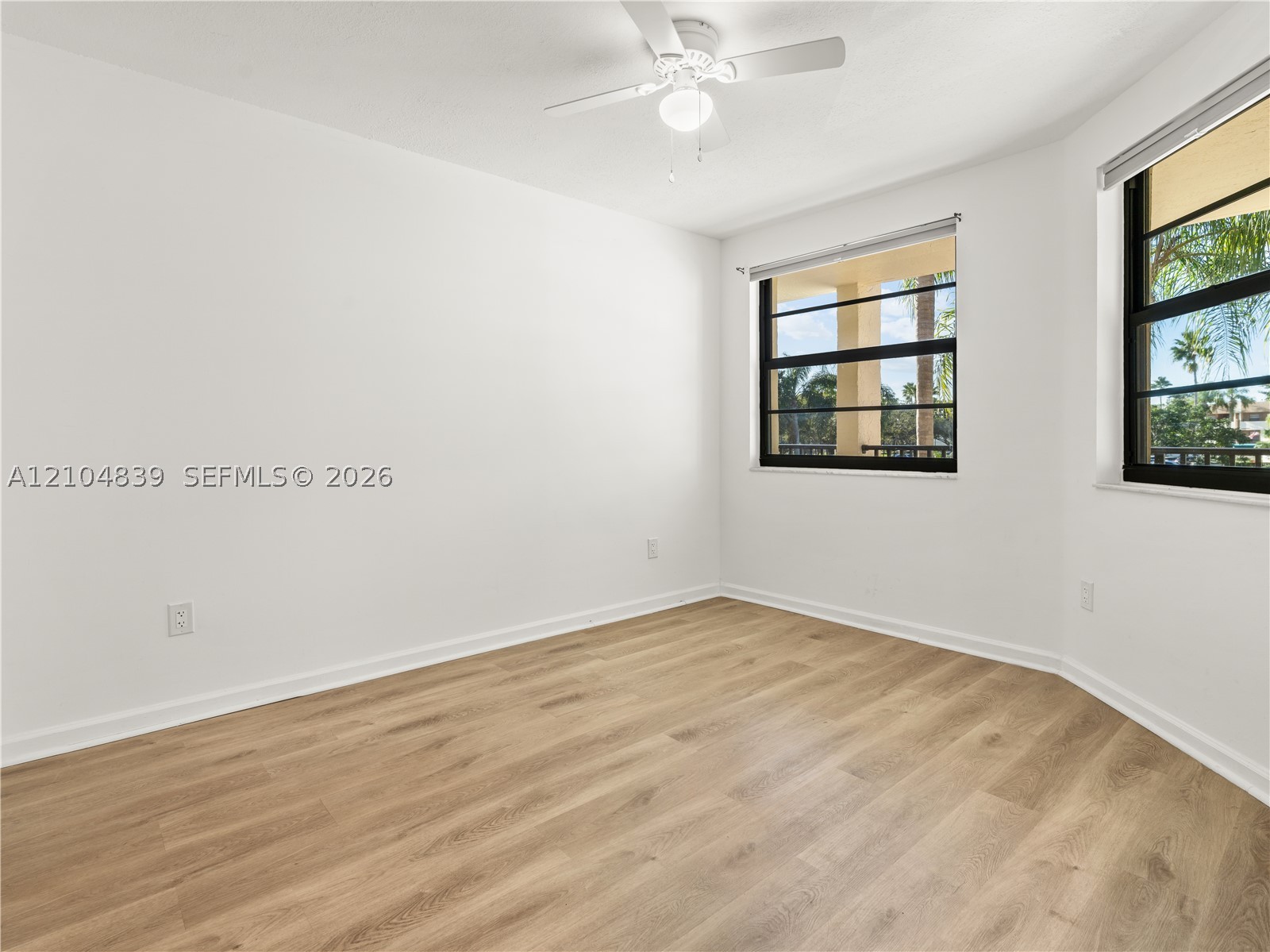 7547 Fairfax Dr #210, Tamarac FL 33321