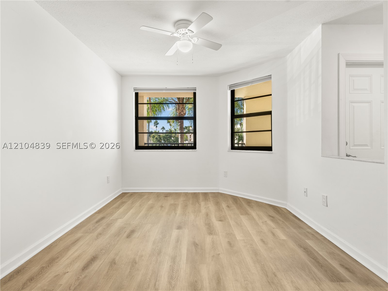 7547 Fairfax Dr #210, Tamarac FL 33321