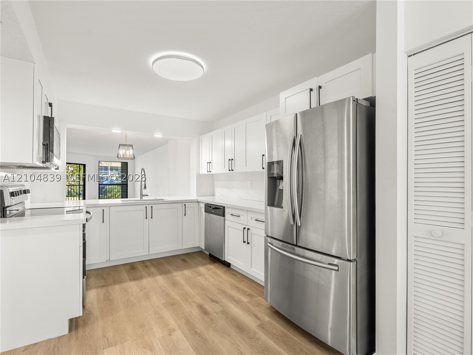 7547 Fairfax Dr #210, Tamarac FL 33321