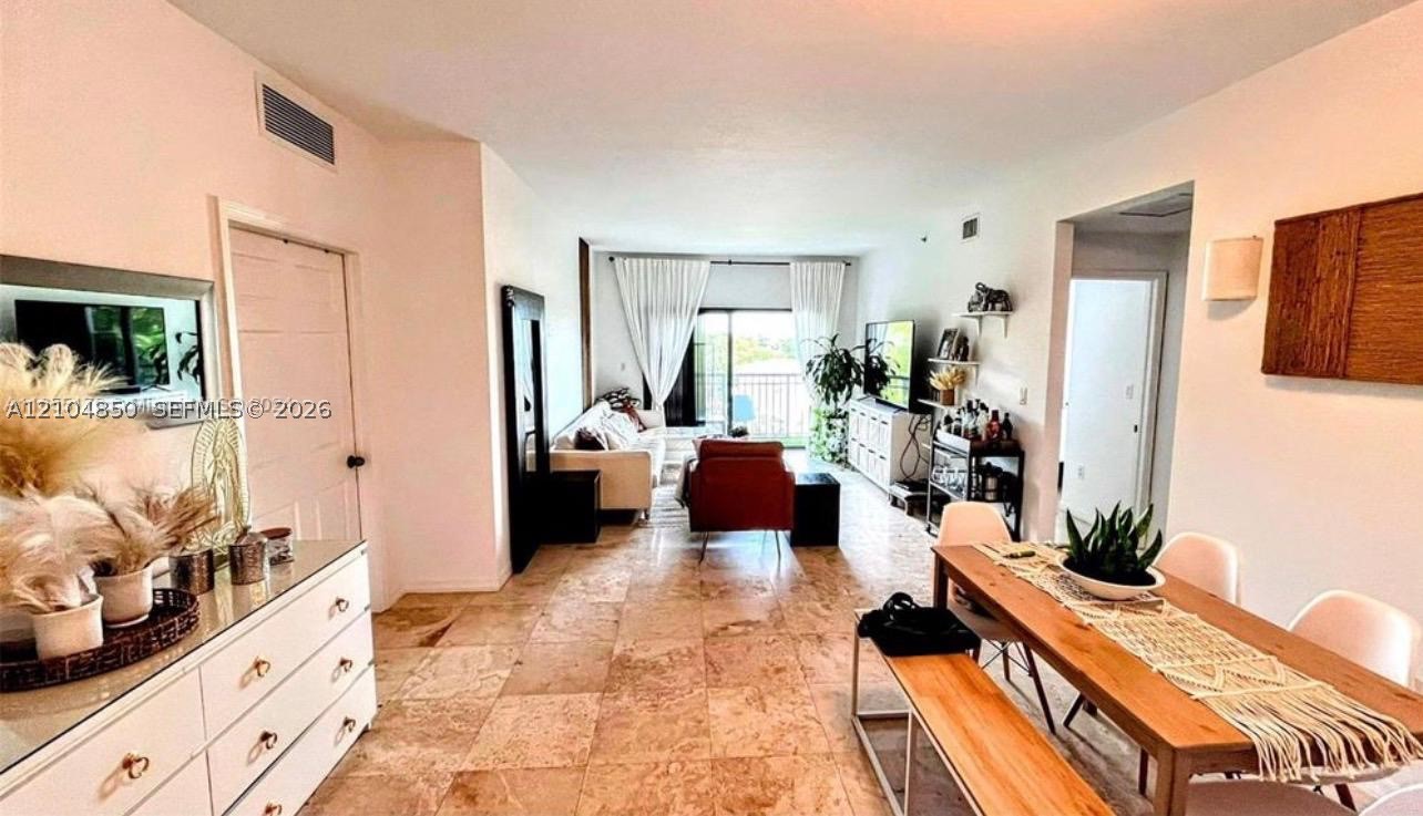 Miami FL 33145 - A12104850