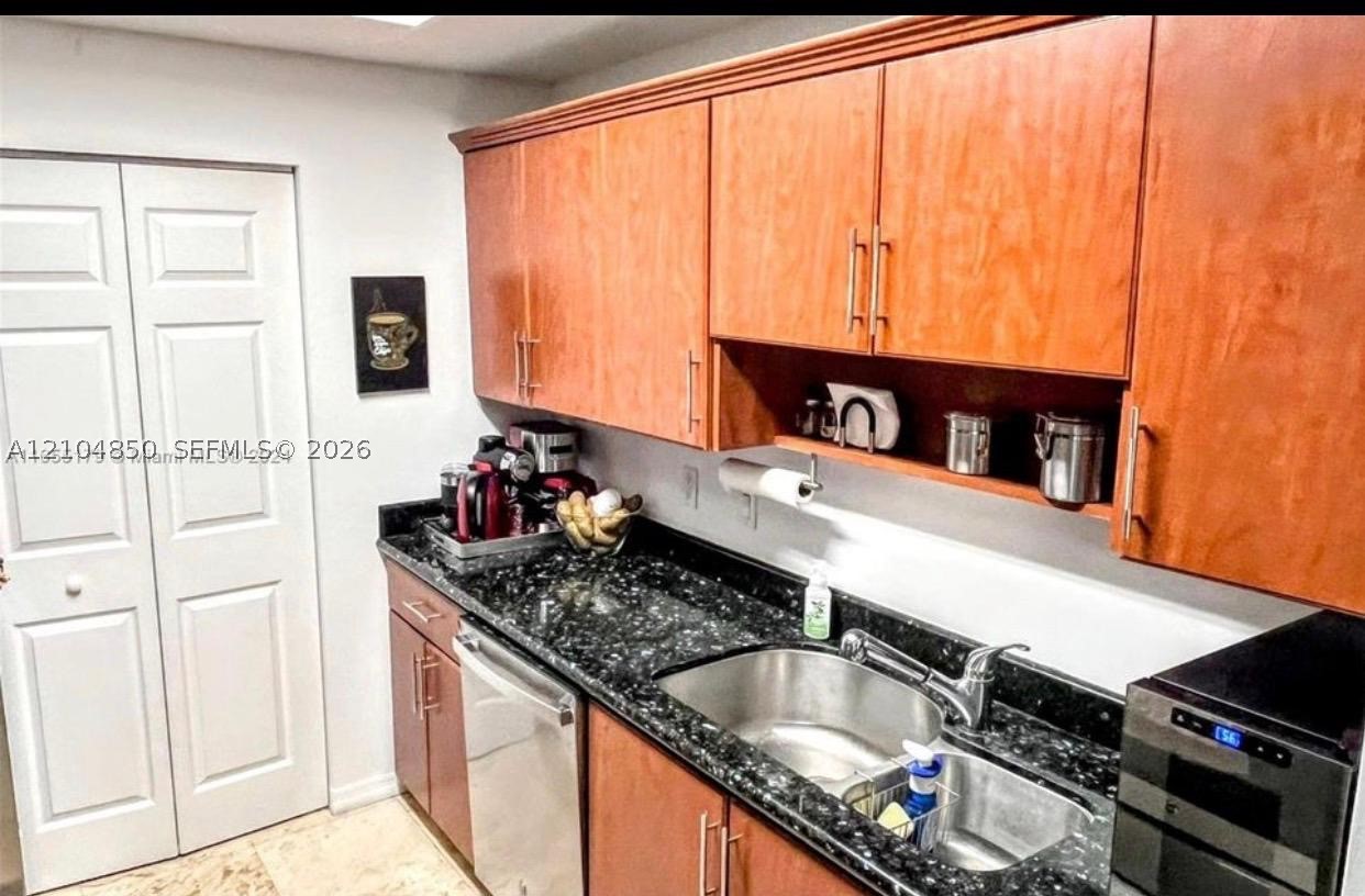 Miami FL 33145 - A12104850