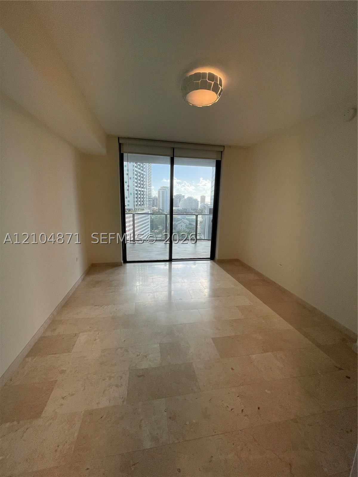 68 SE 6th St #909, Miami FL 33131