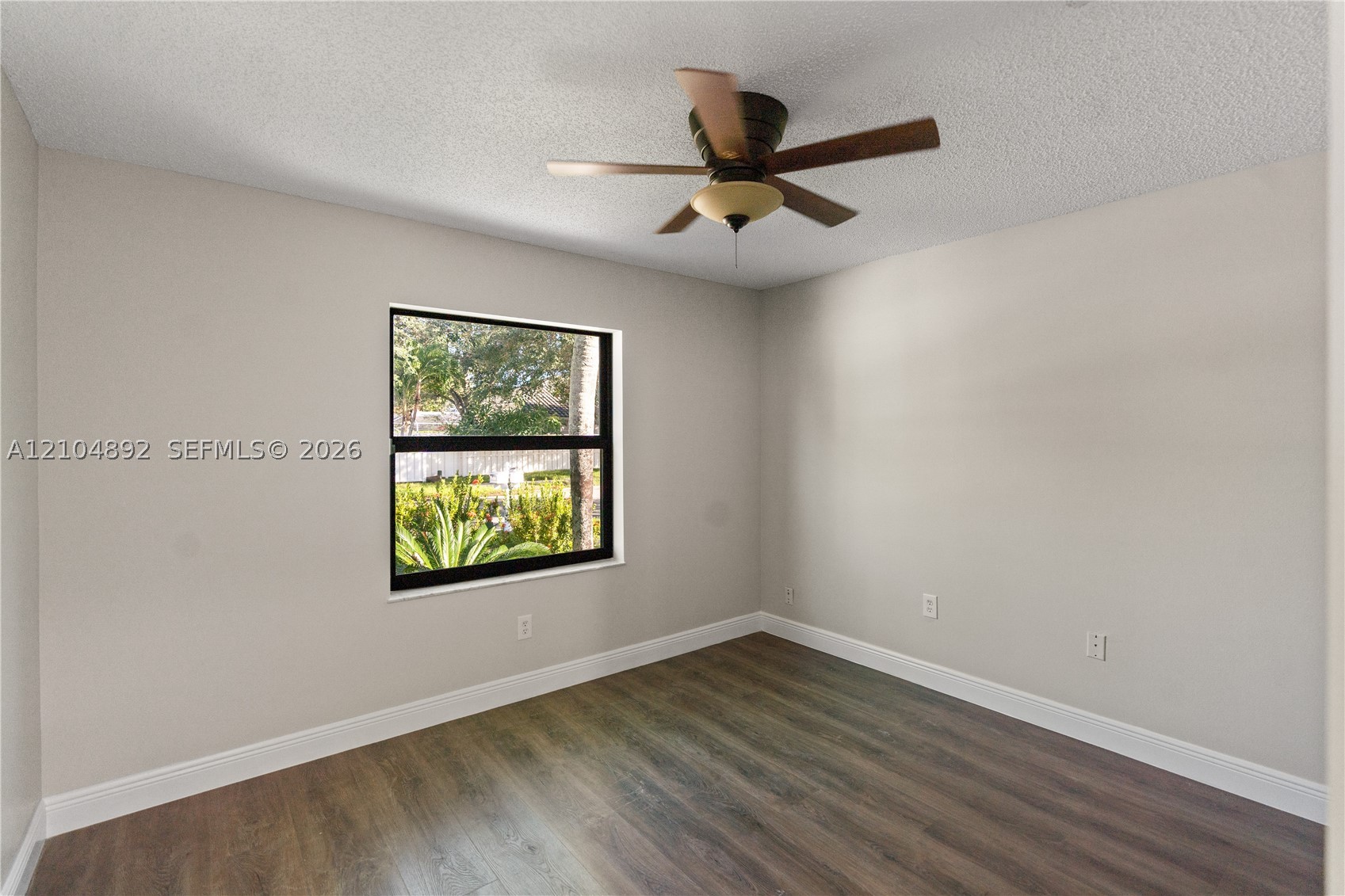 14340 NW 11th St, Pembroke Pines FL 33028