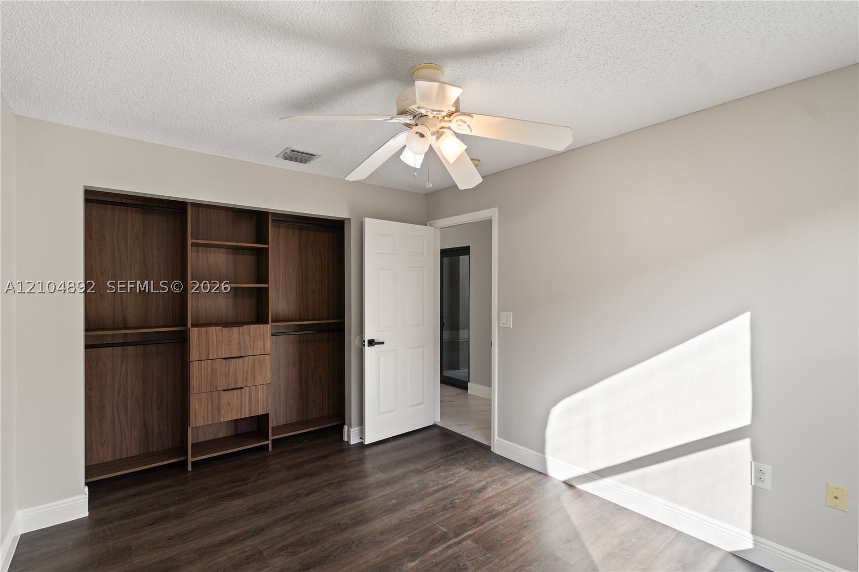 14340 NW 11th St, Pembroke Pines FL 33028
