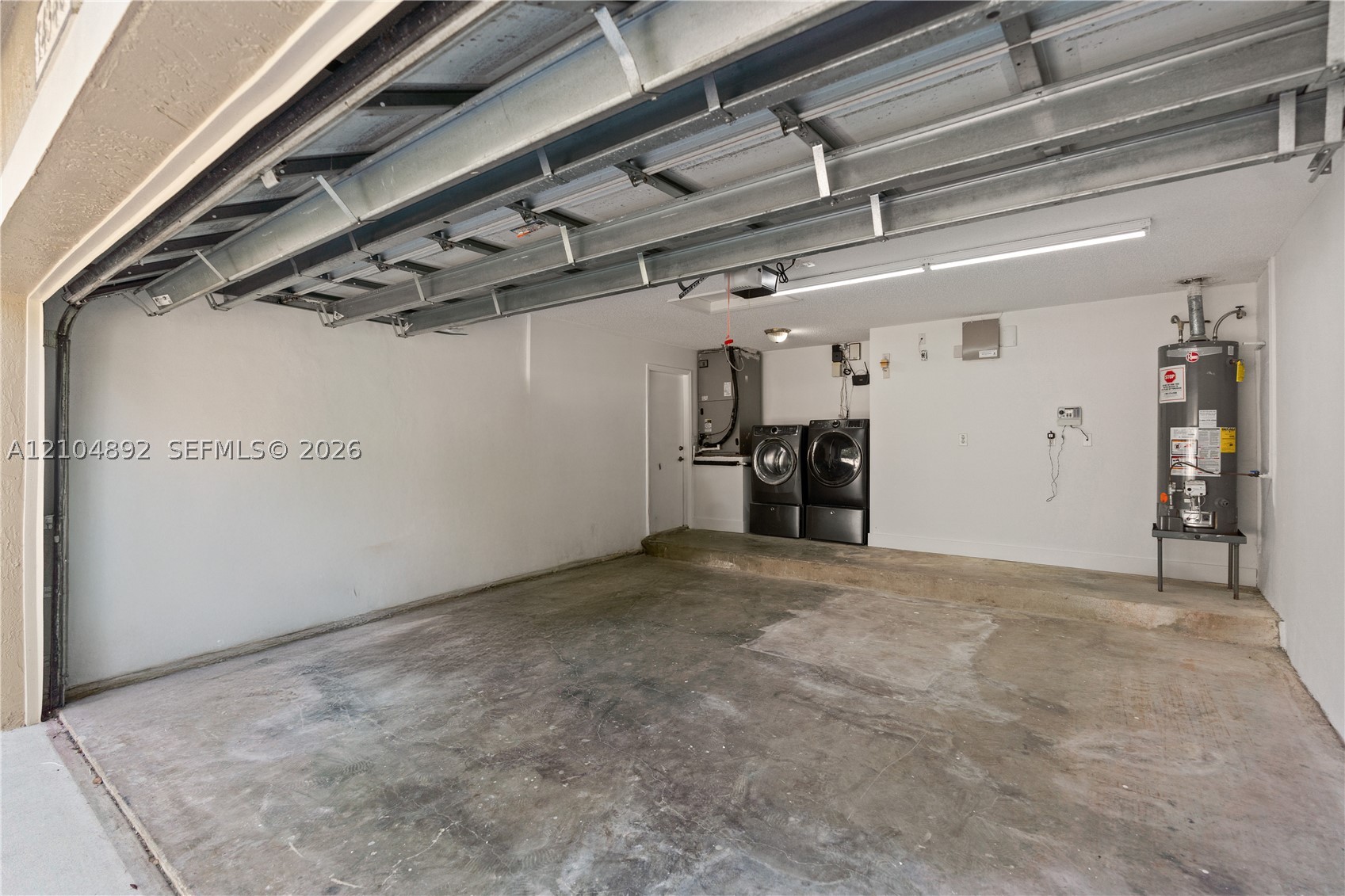 14340 NW 11th St, Pembroke Pines FL 33028
