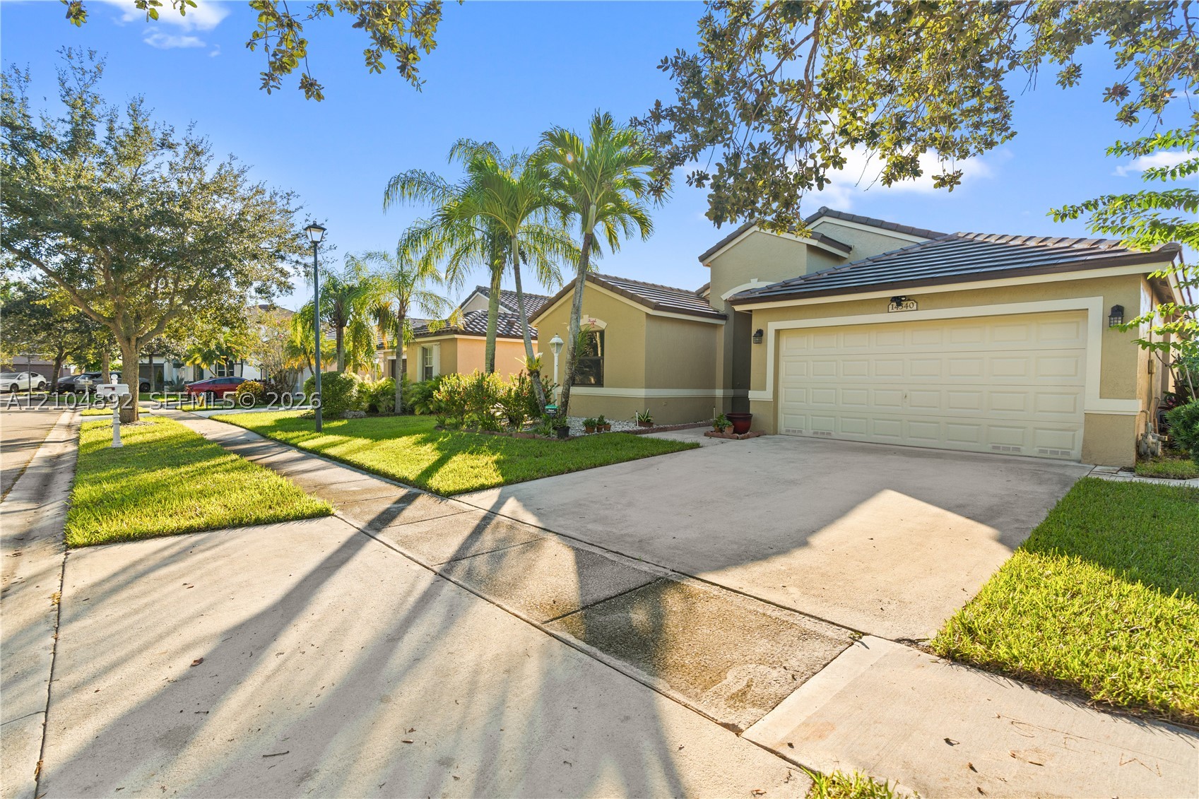 14340 NW 11th St, Pembroke Pines FL 33028