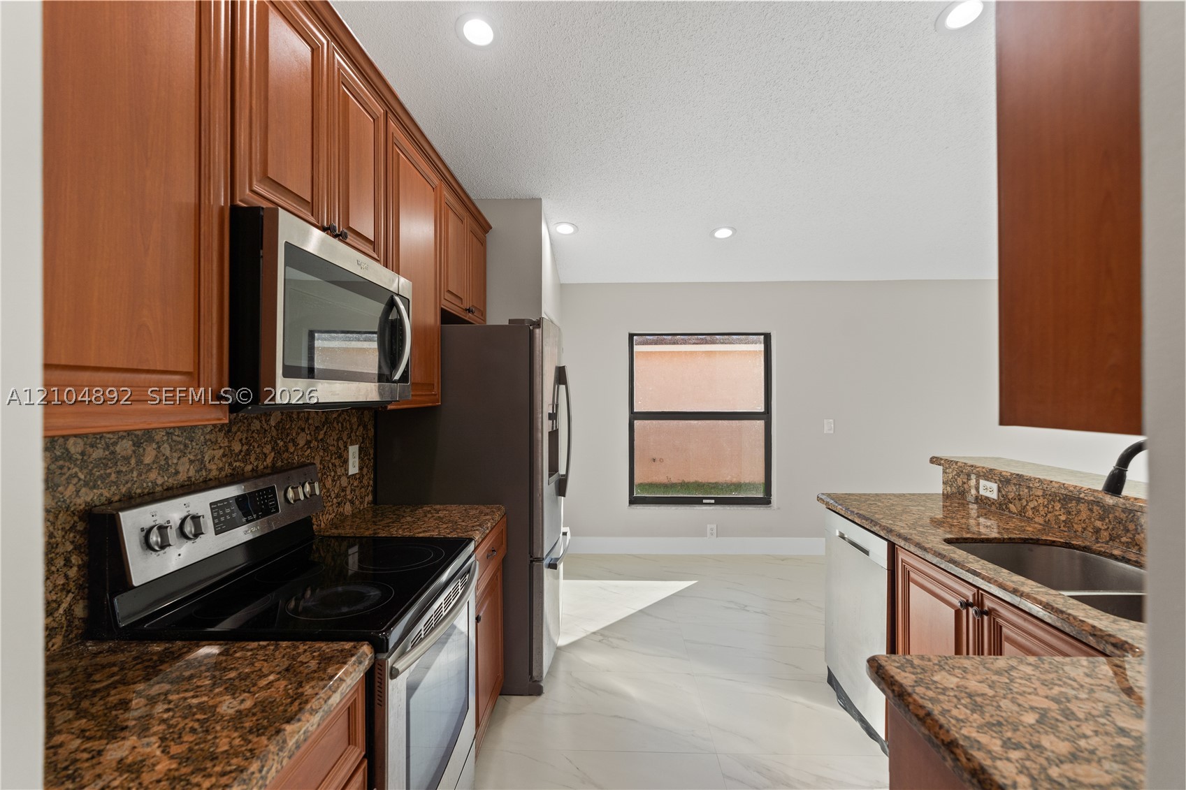 14340 NW 11th St, Pembroke Pines FL 33028