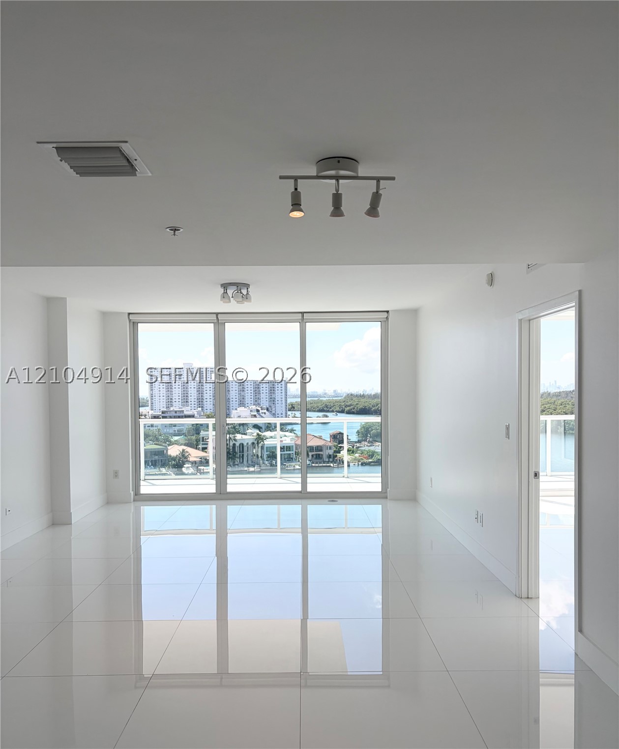 400 Sunny Isles Blvd #1002, Sunny Isles Beach FL 33160
