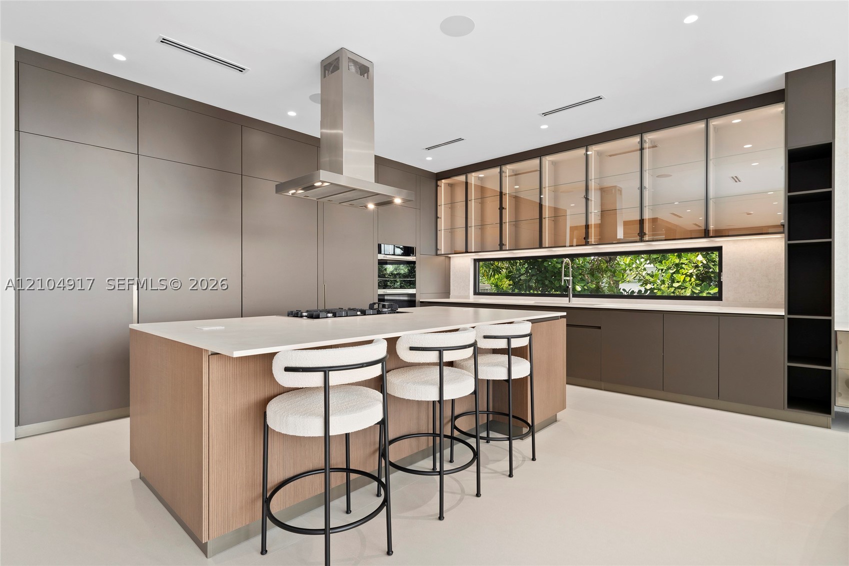 271 N Shore Dr, Miami Beach FL 33141