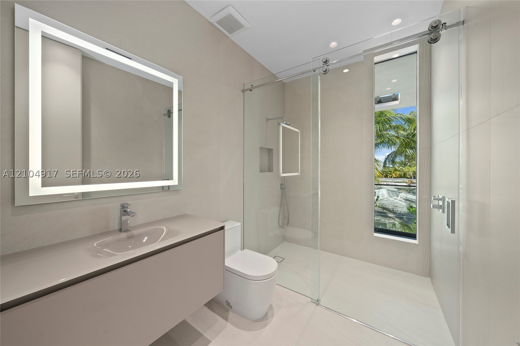 271 N Shore Dr, Miami Beach FL 33141
