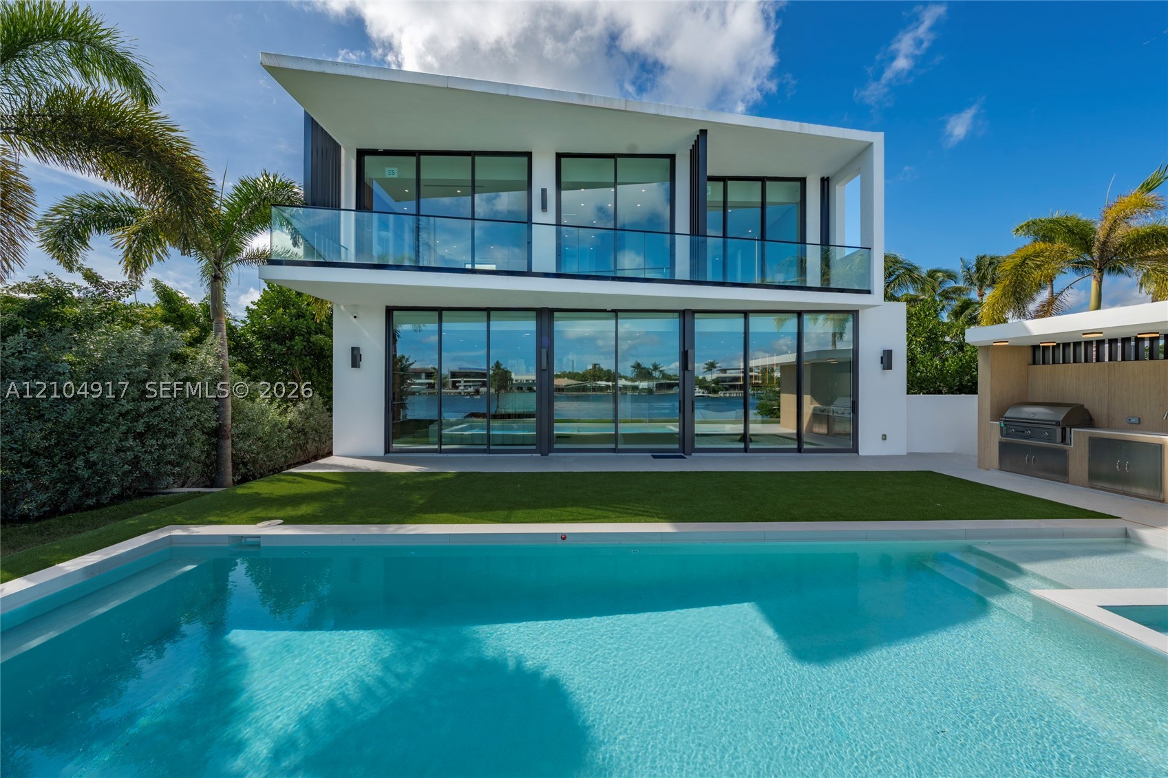 271 N Shore Dr, Miami Beach FL 33141