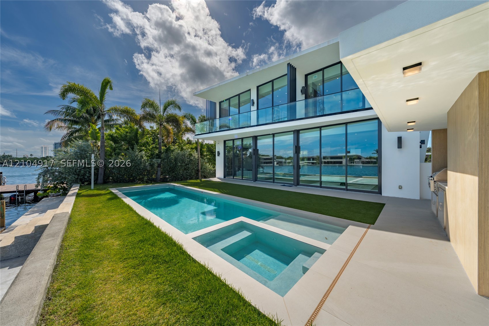 271 N Shore Dr, Miami Beach FL 33141