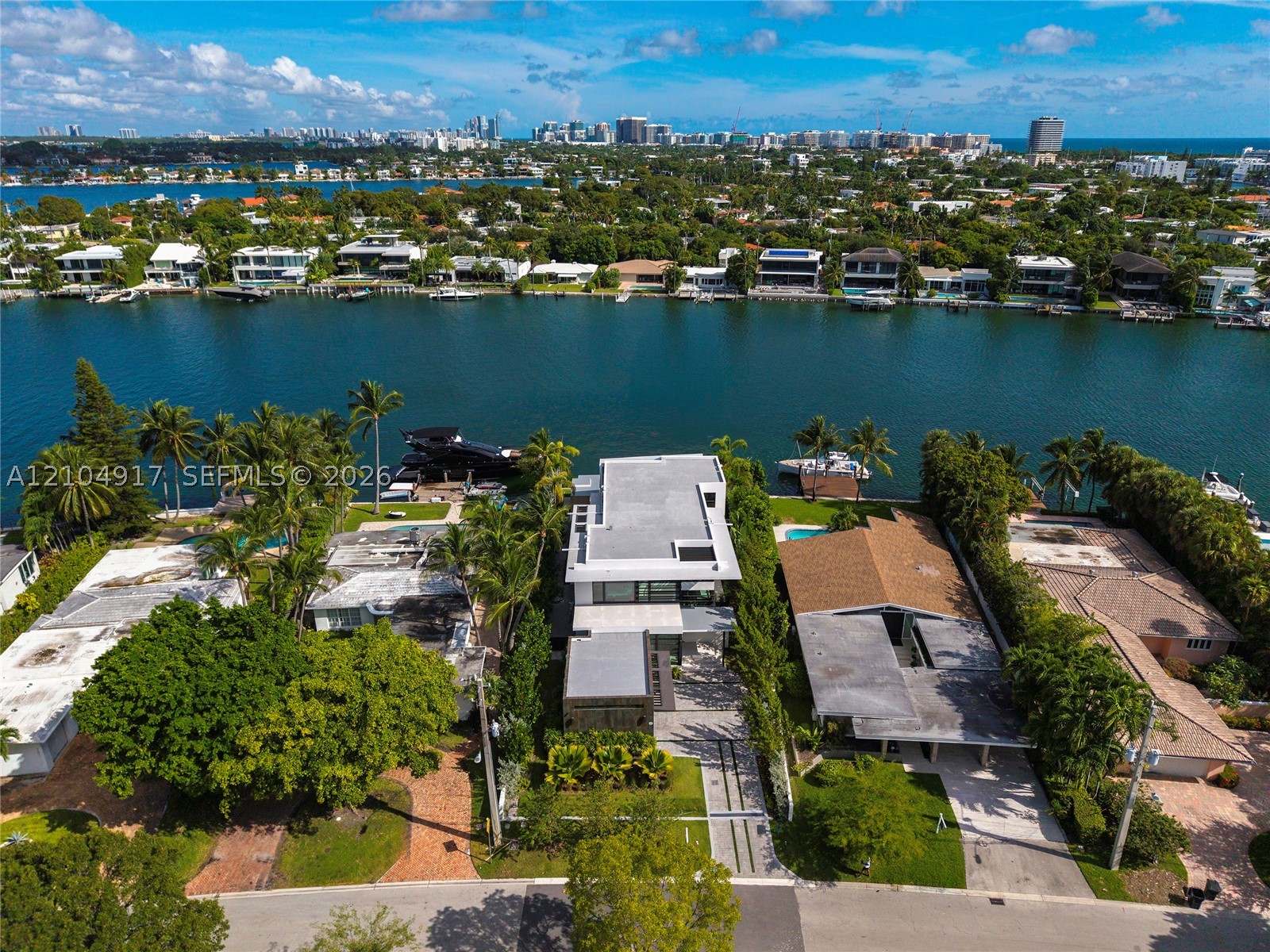 271 N Shore Dr, Miami Beach FL 33141