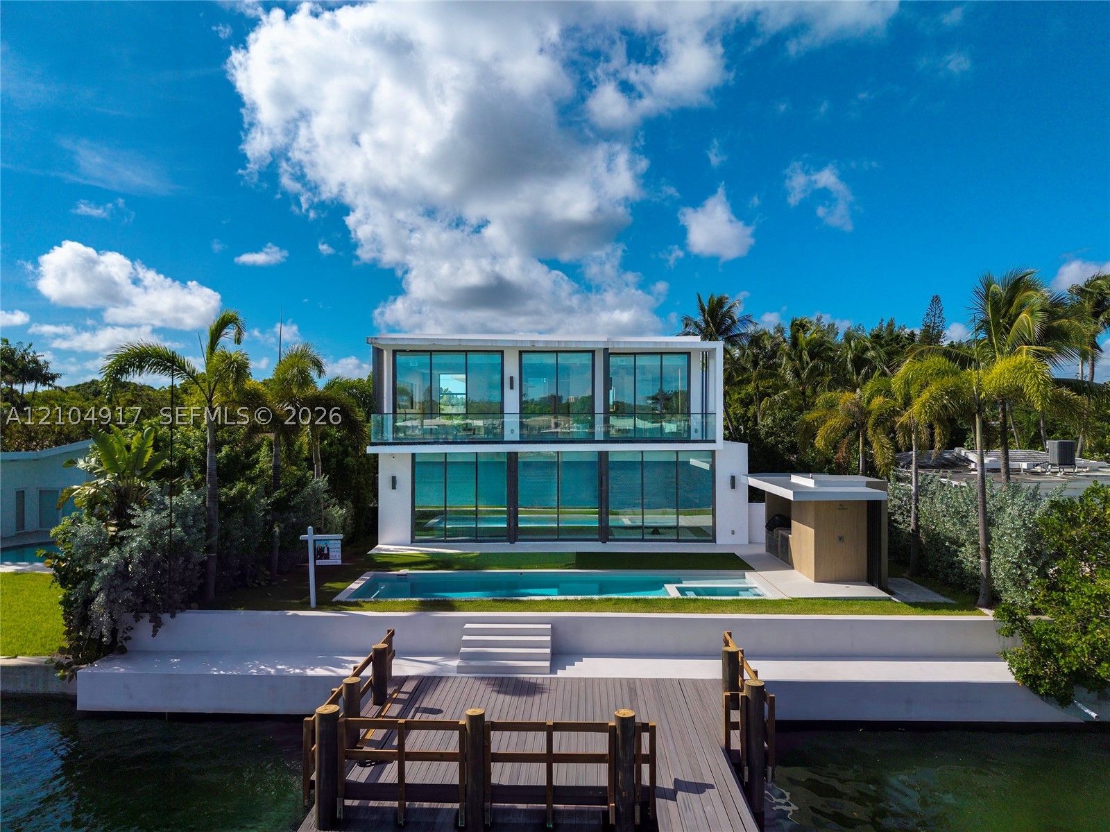 271 N Shore Dr, Miami Beach FL 33141