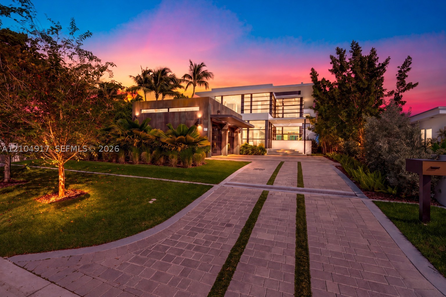 271 N Shore Dr, Miami Beach FL 33141