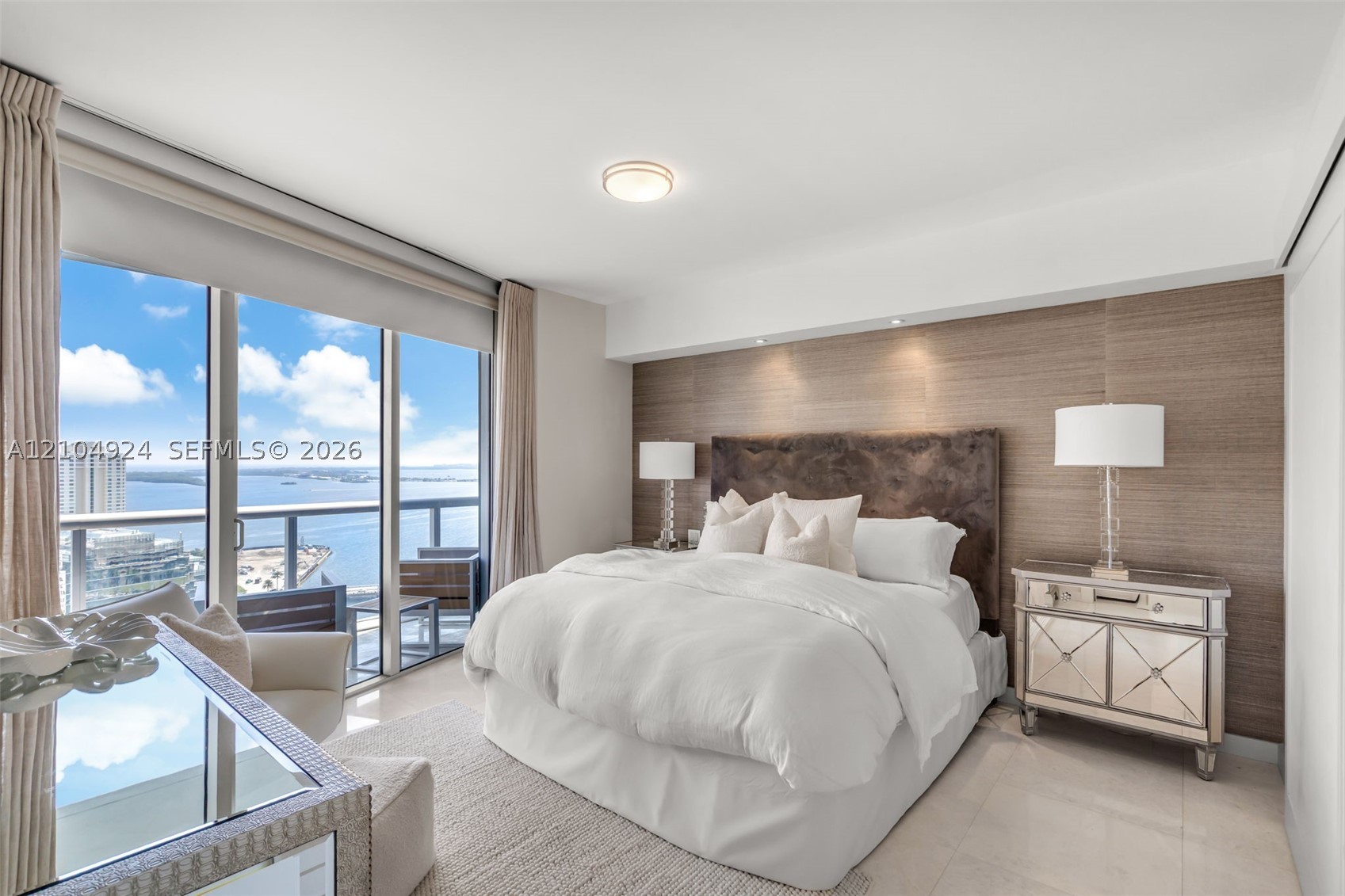 465 Brickell Ave #2703, Miami FL 33131