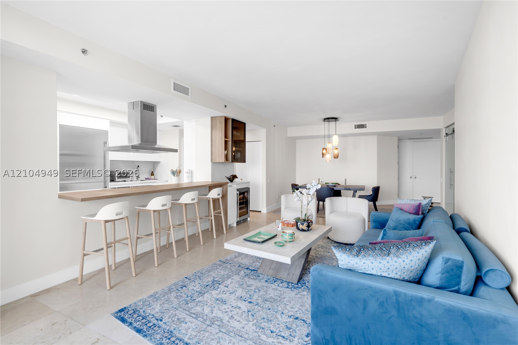 808 Brickell Key Dr #1006, Miami FL 33131
