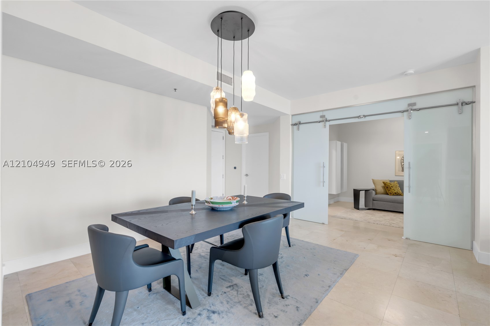 808 Brickell Key Dr #1006, Miami FL 33131