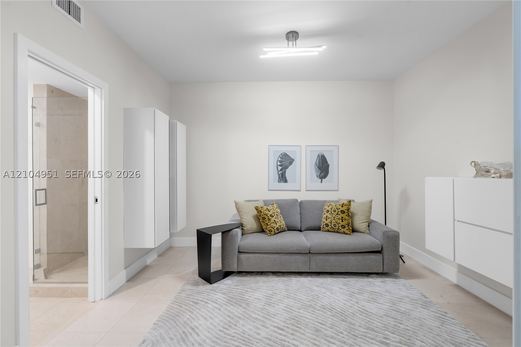 808 Brickell Key Dr #1006, Miami FL 33131