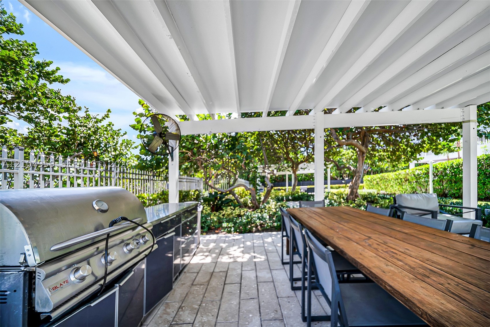 199 Ocean Lane Dr #305, Key Biscayne FL 33149