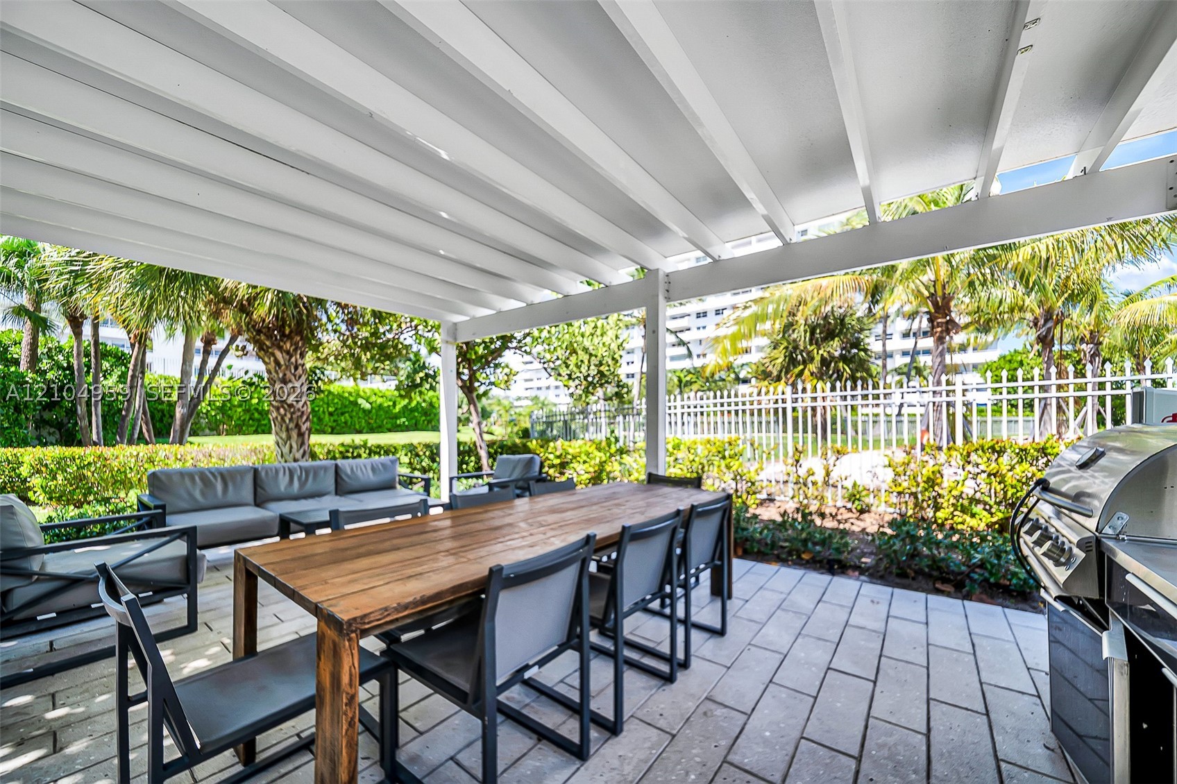 199 Ocean Lane Dr #305, Key Biscayne FL 33149