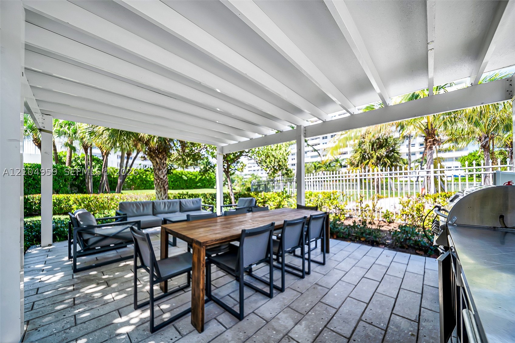 199 Ocean Lane Dr #305, Key Biscayne FL 33149