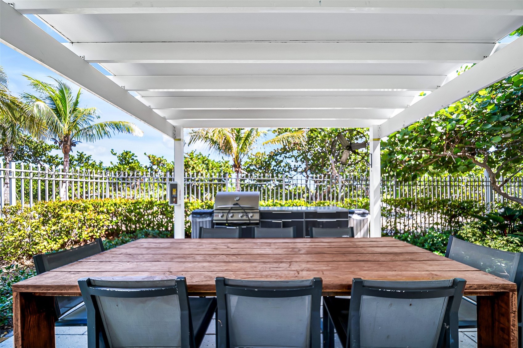 199 Ocean Lane Dr #305, Key Biscayne FL 33149