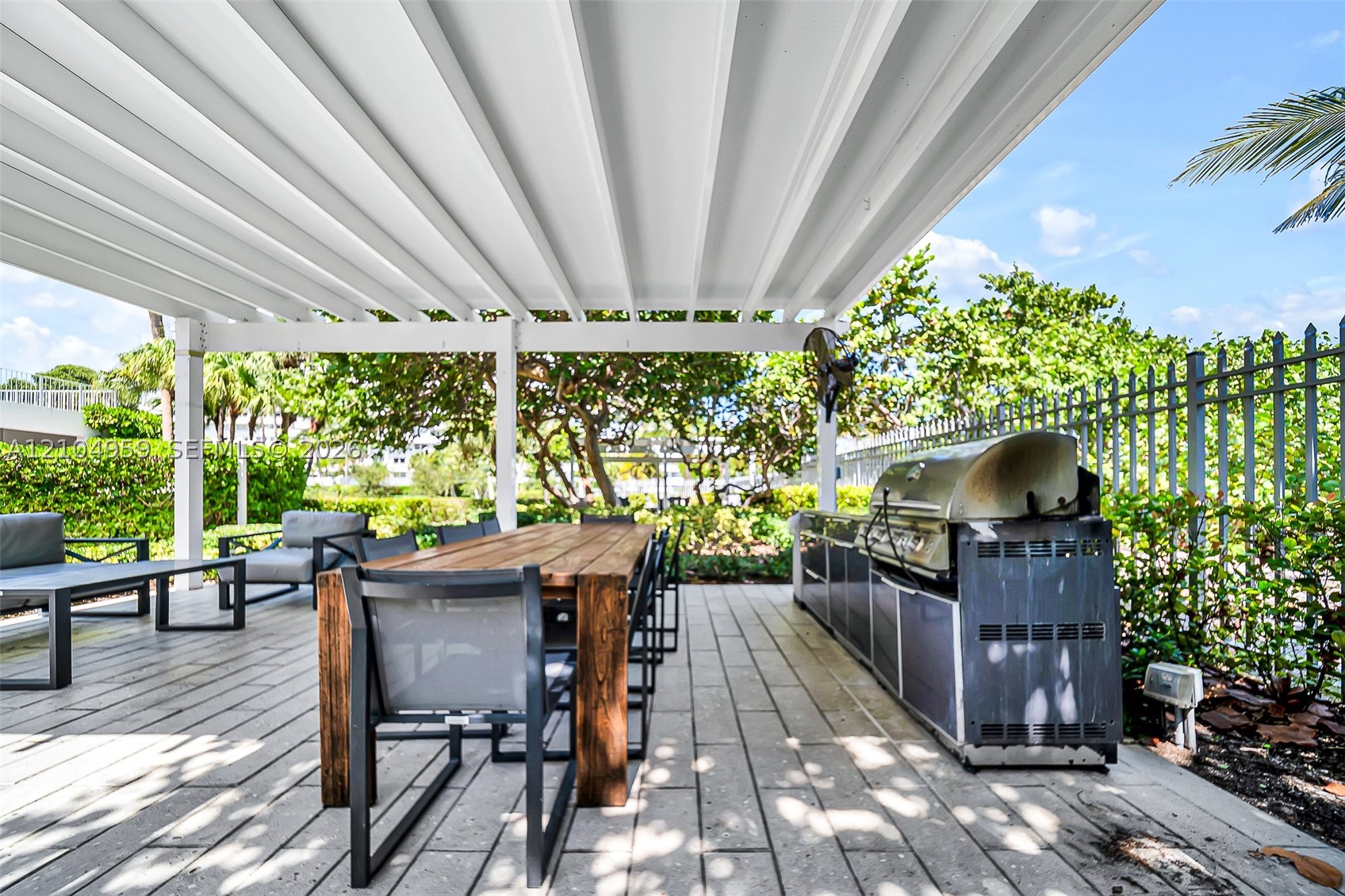 199 Ocean Lane Dr #305, Key Biscayne FL 33149