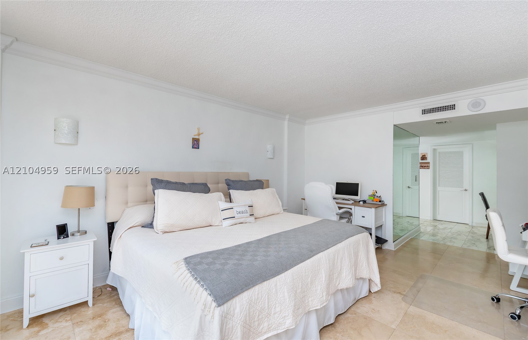 199 Ocean Lane Dr #305, Key Biscayne FL 33149