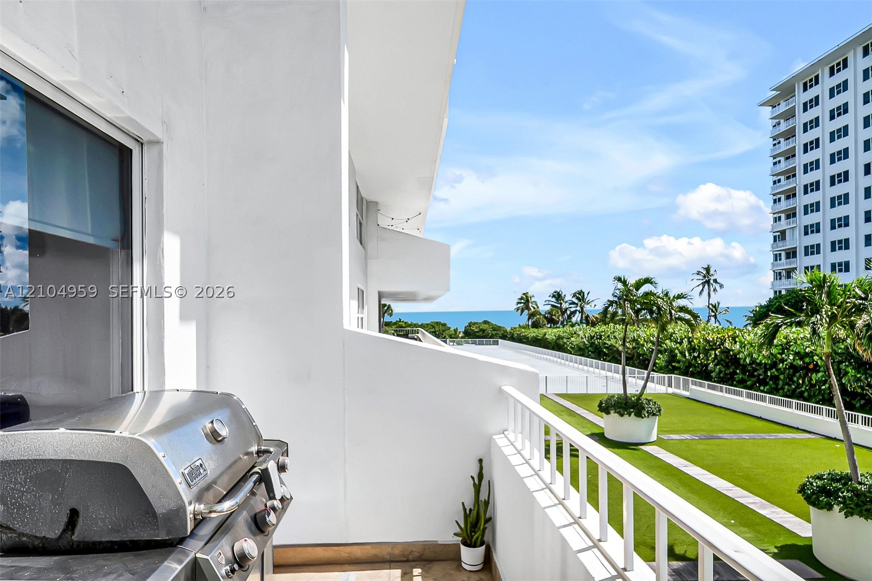 199 Ocean Lane Dr #305, Key Biscayne FL 33149