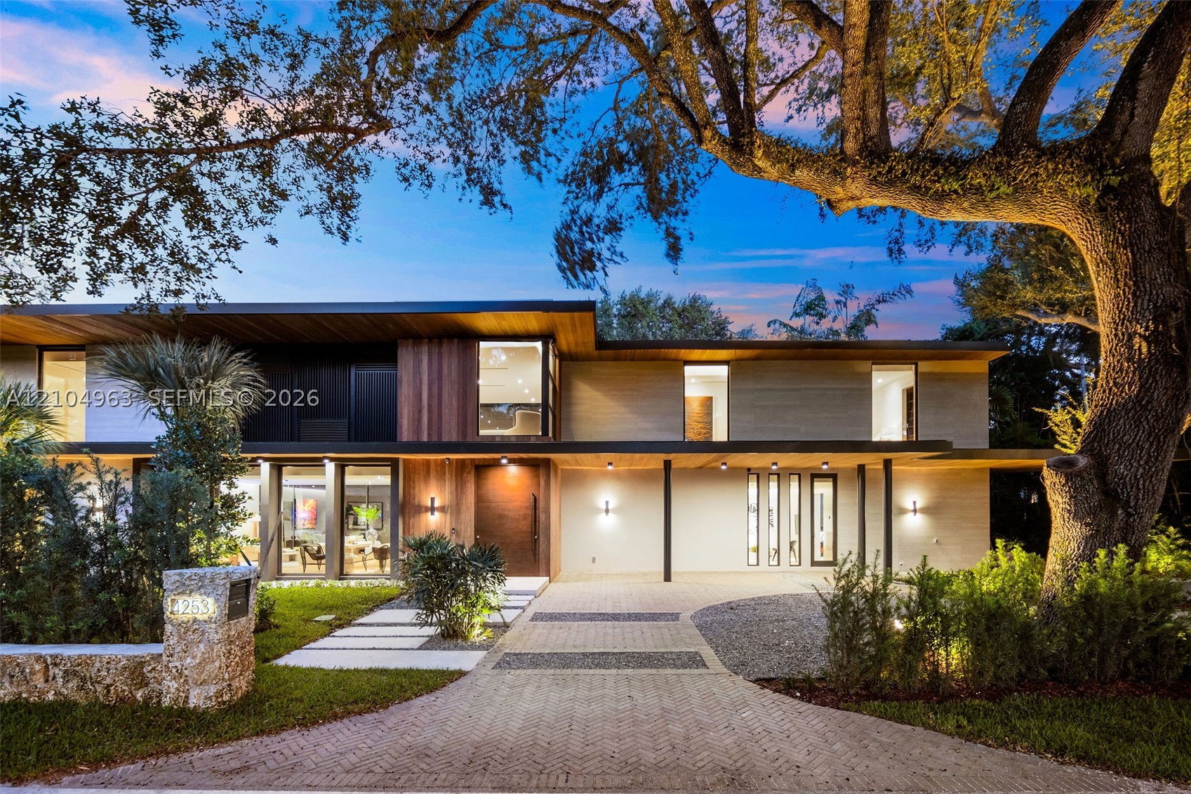 4253 Ingraham Hwy, Miami FL 33133