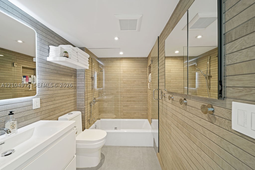 650 West Ave #1507, Miami Beach FL 33139