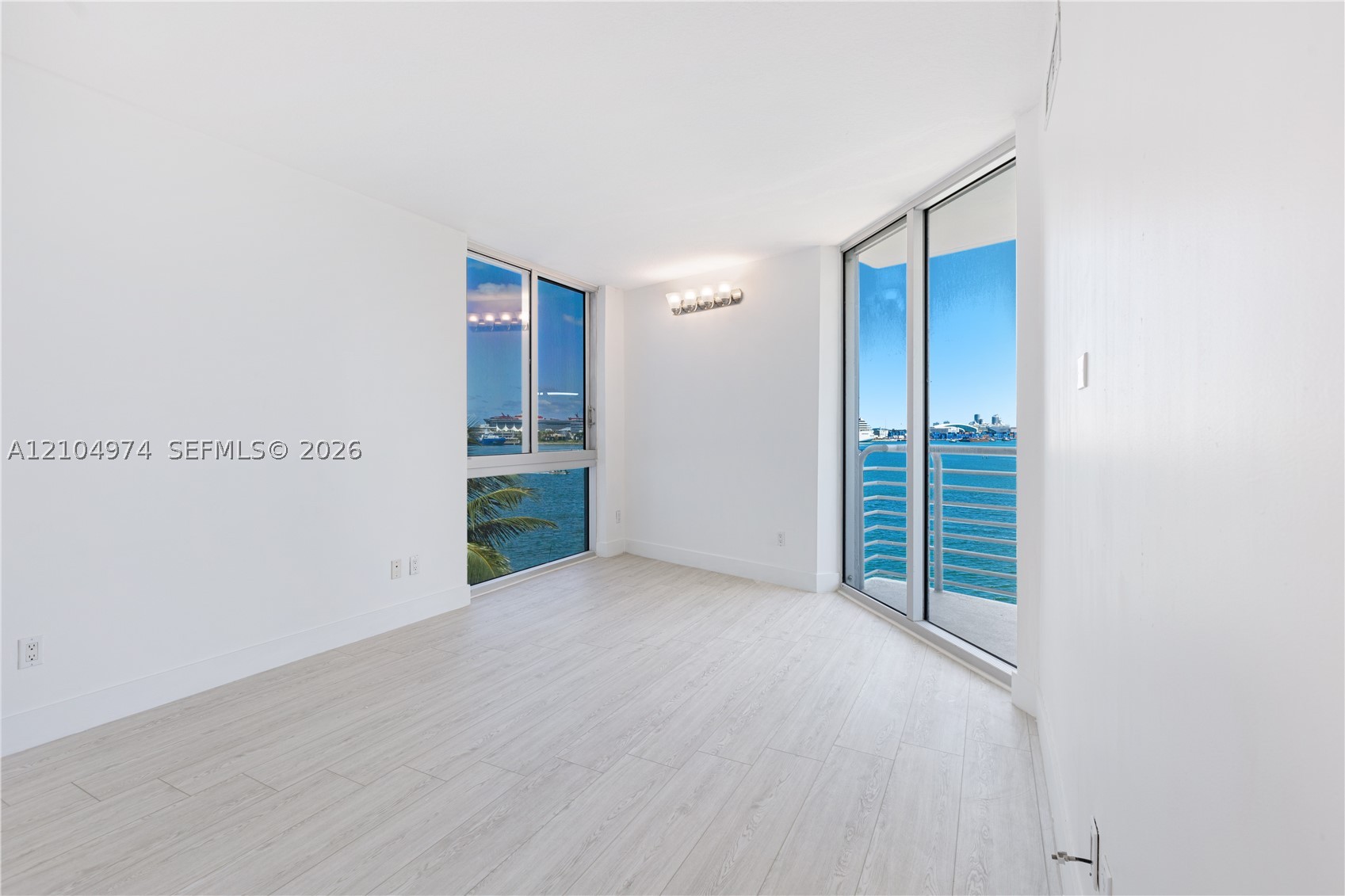 335 S Biscayne Blvd #412, Miami FL 33131