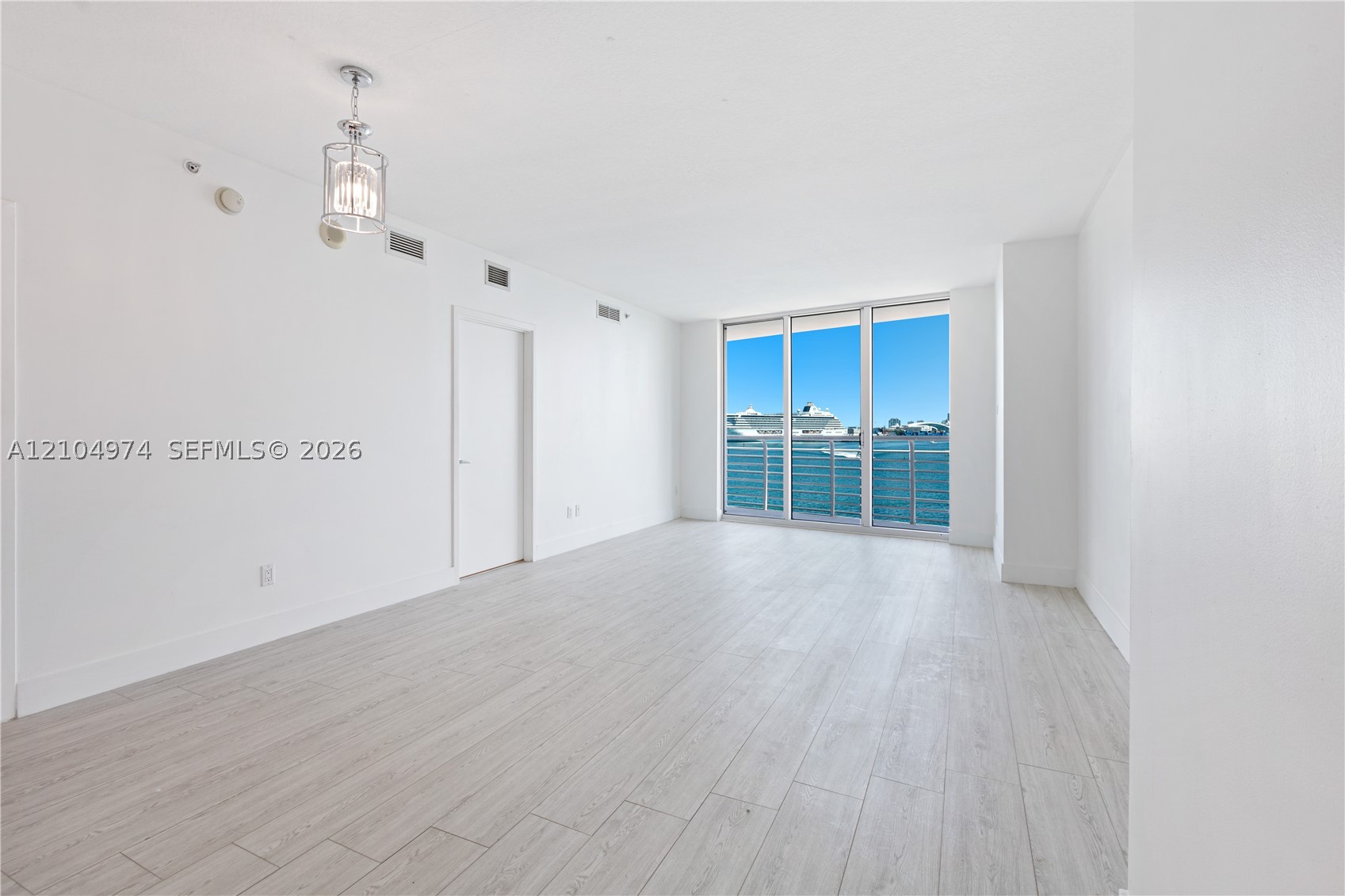 335 S Biscayne Blvd #412, Miami FL 33131