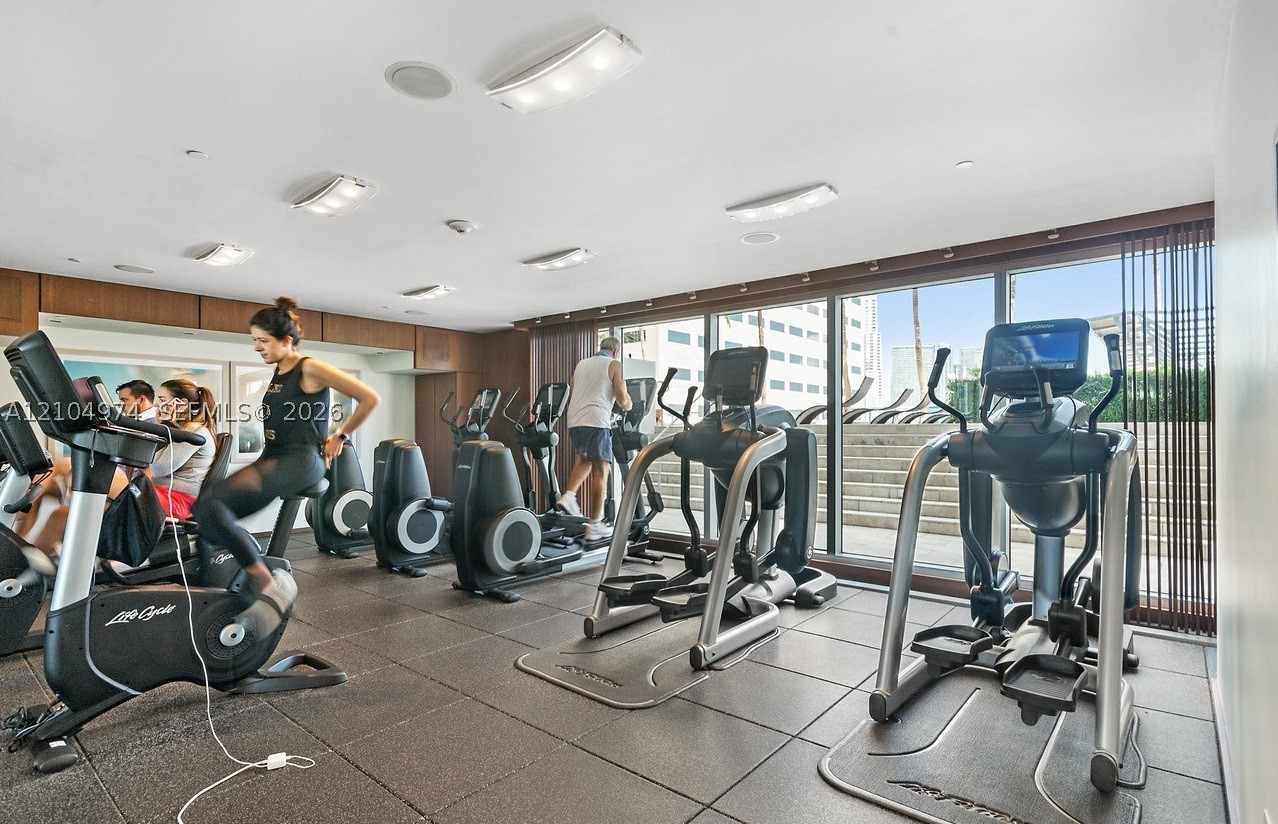 335 S Biscayne Blvd #412, Miami FL 33131