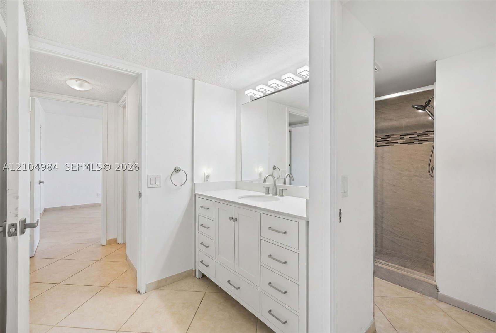 3731 N Country Club Dr #2023, Aventura FL 33180
