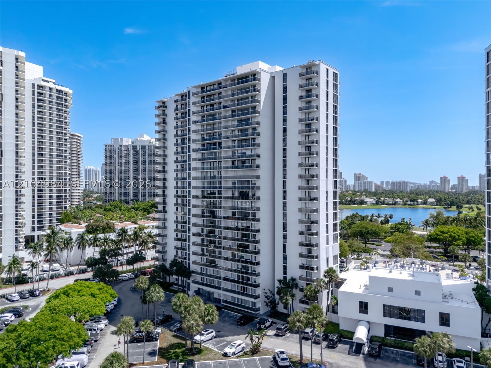3731 N Country Club Dr #2023, Aventura FL 33180