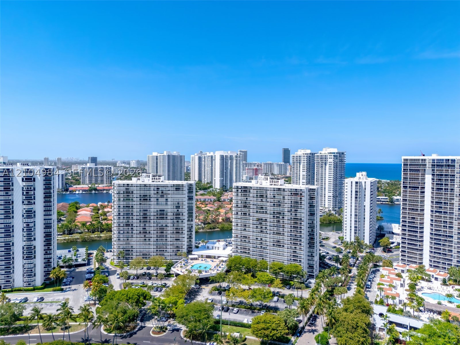 3731 N Country Club Dr #2023, Aventura FL 33180