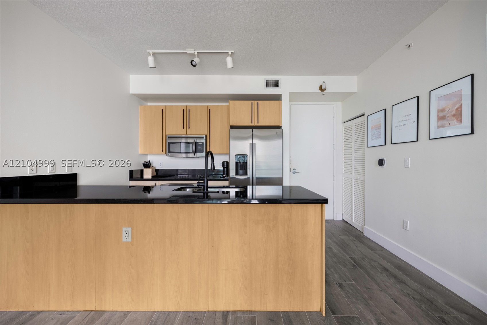 1111 SW 1st Ave #3723-N, Miami FL 33130