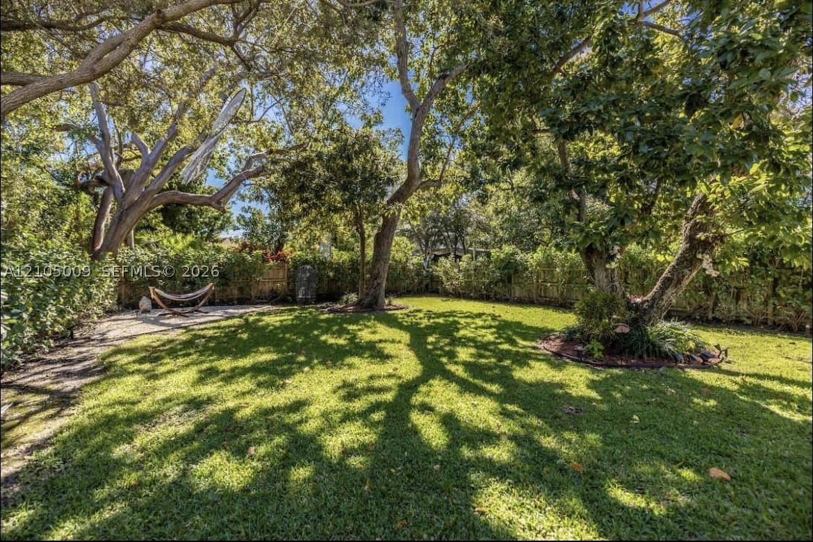 254 NW 51st St, Miami FL 33127