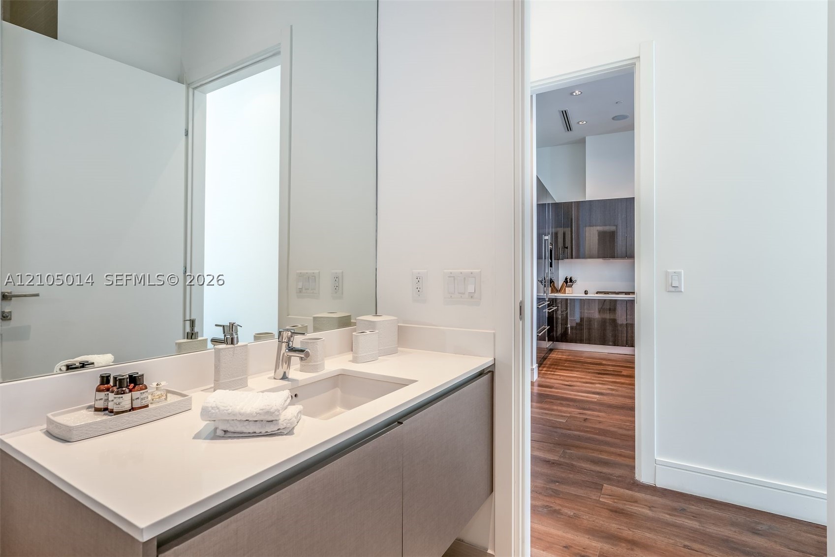 3250 NE 188th St #108, Aventura FL 33180
