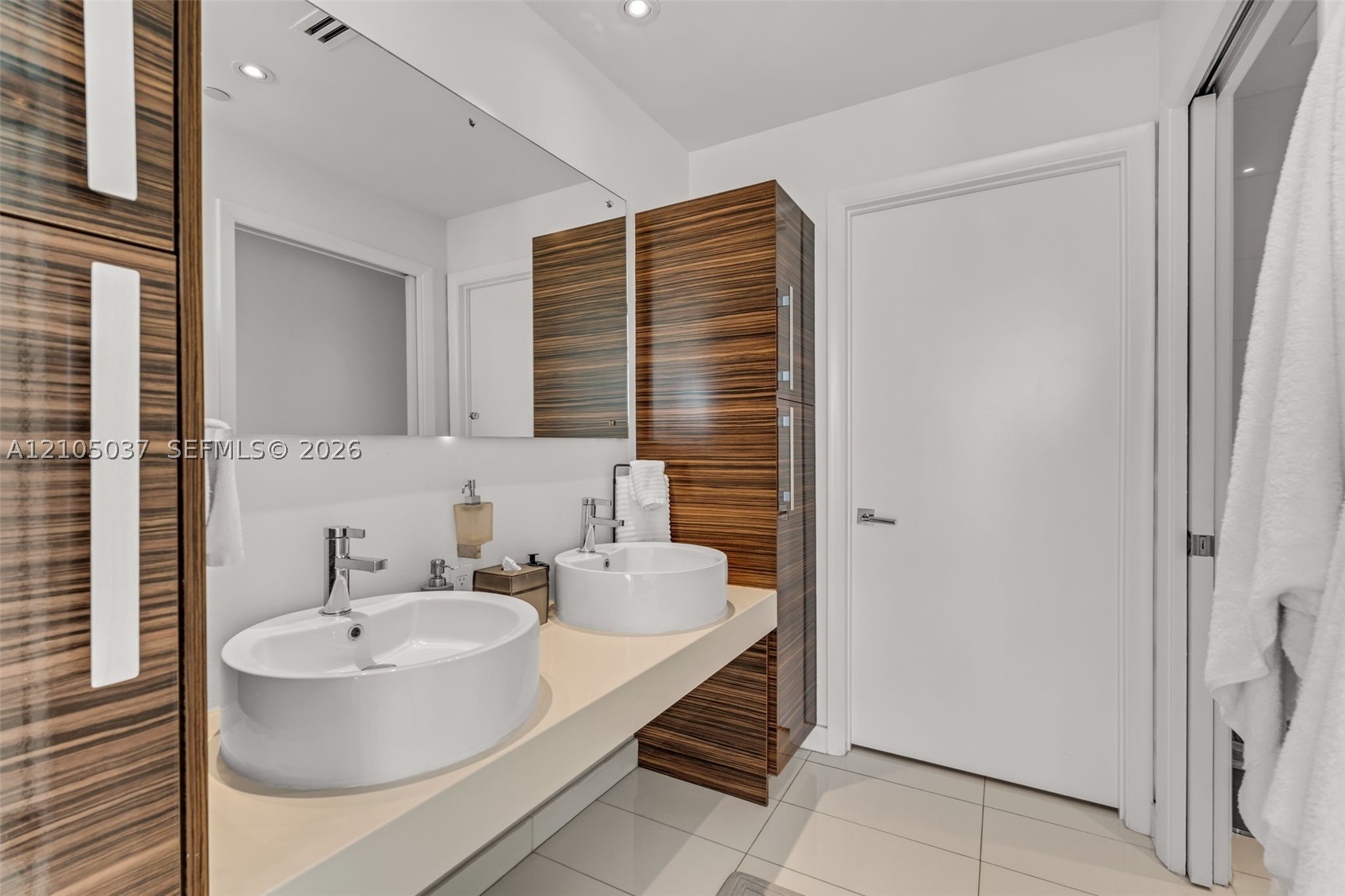 2020 N Bayshore Dr #1902, Miami FL 33137