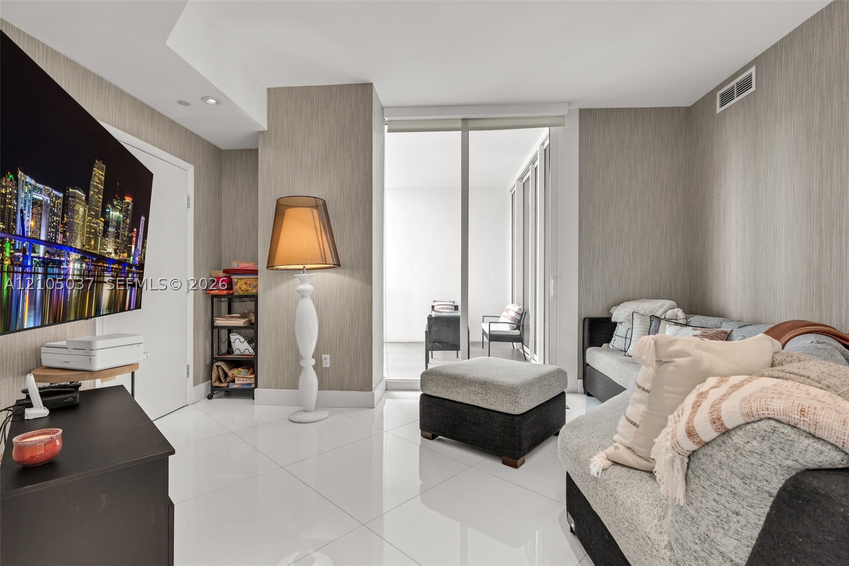 2020 N Bayshore Dr #1902, Miami FL 33137