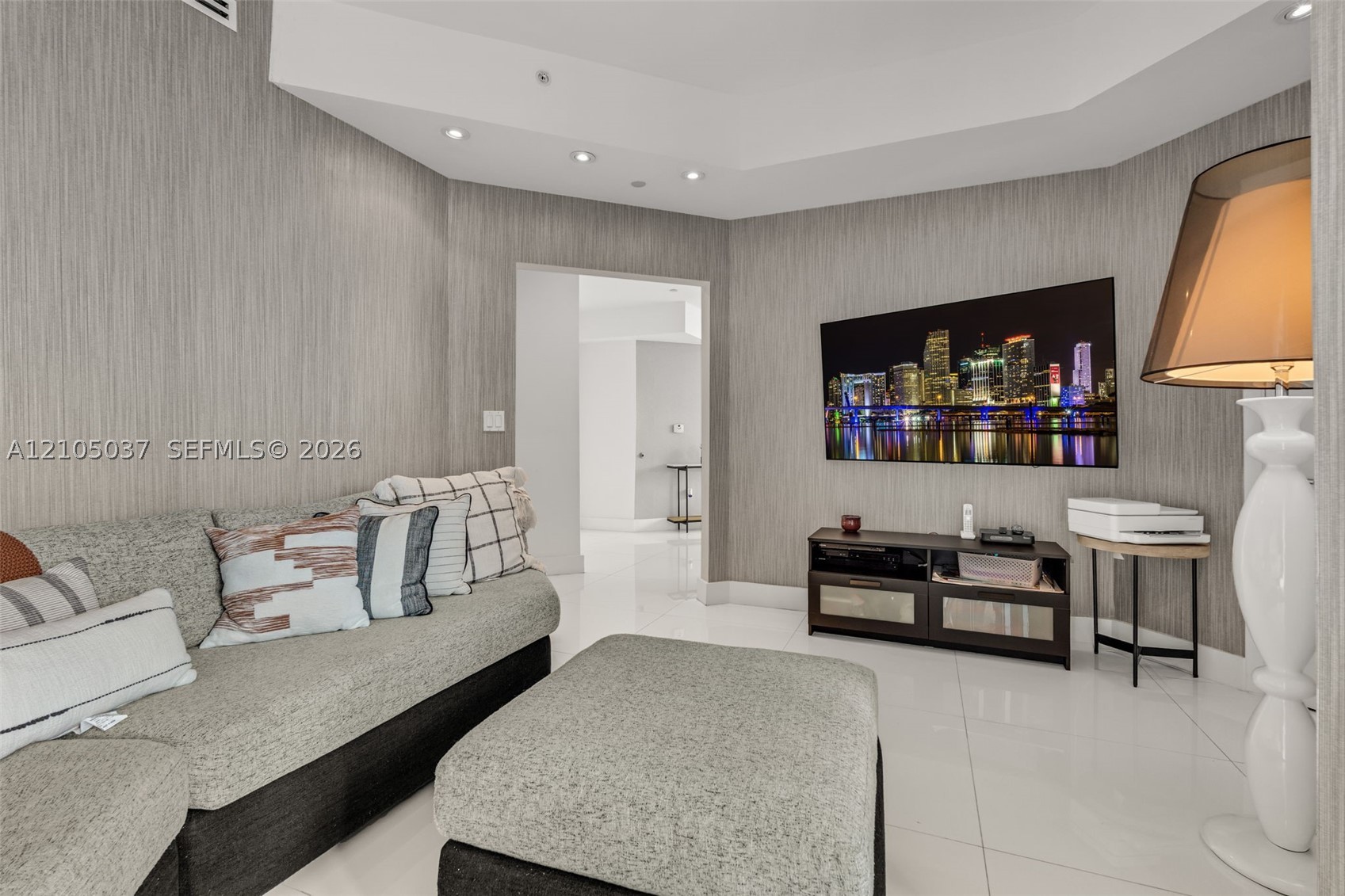 2020 N Bayshore Dr #1902, Miami FL 33137