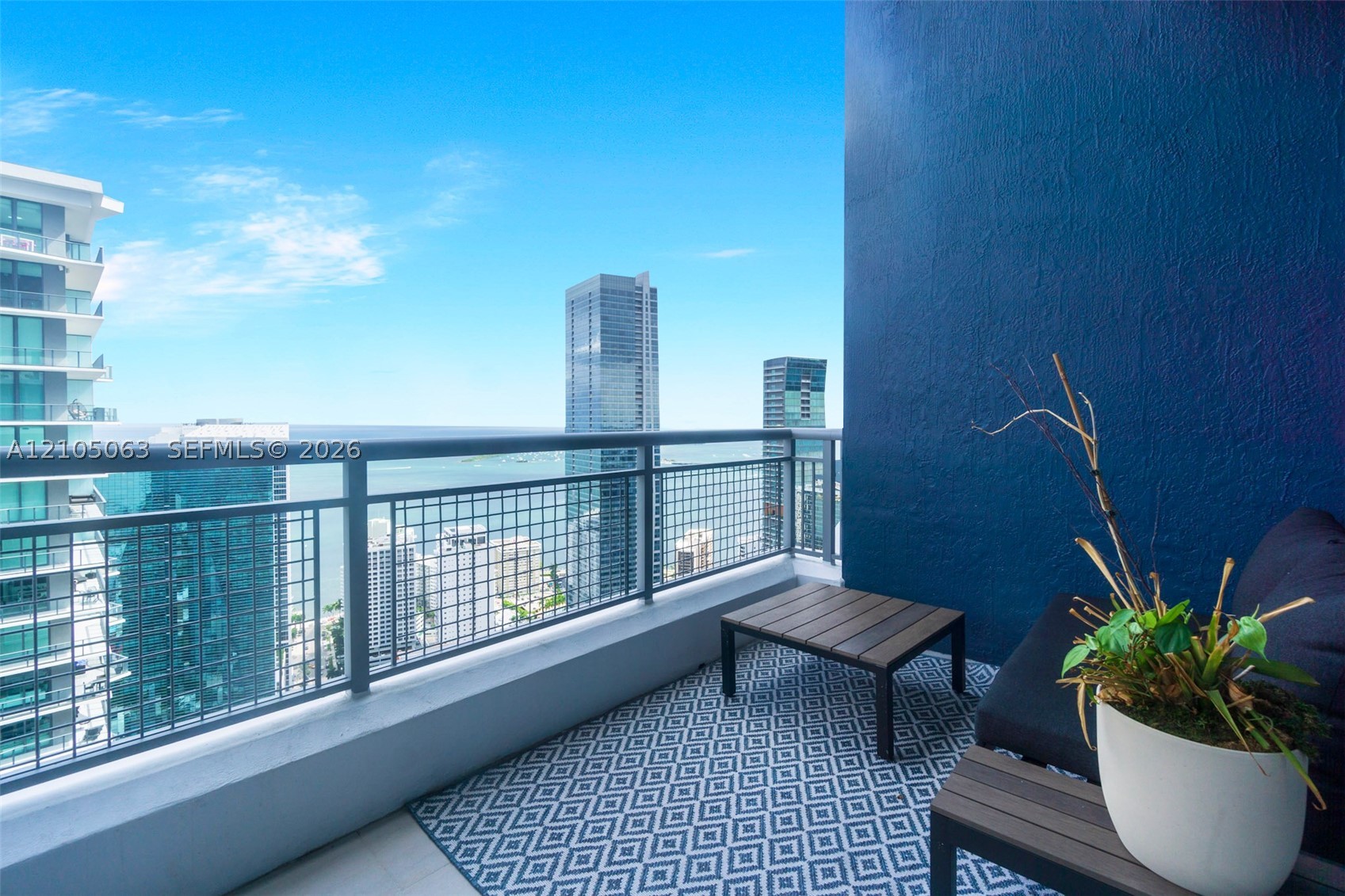 60 SW 13th St #4802, Miami FL 33130