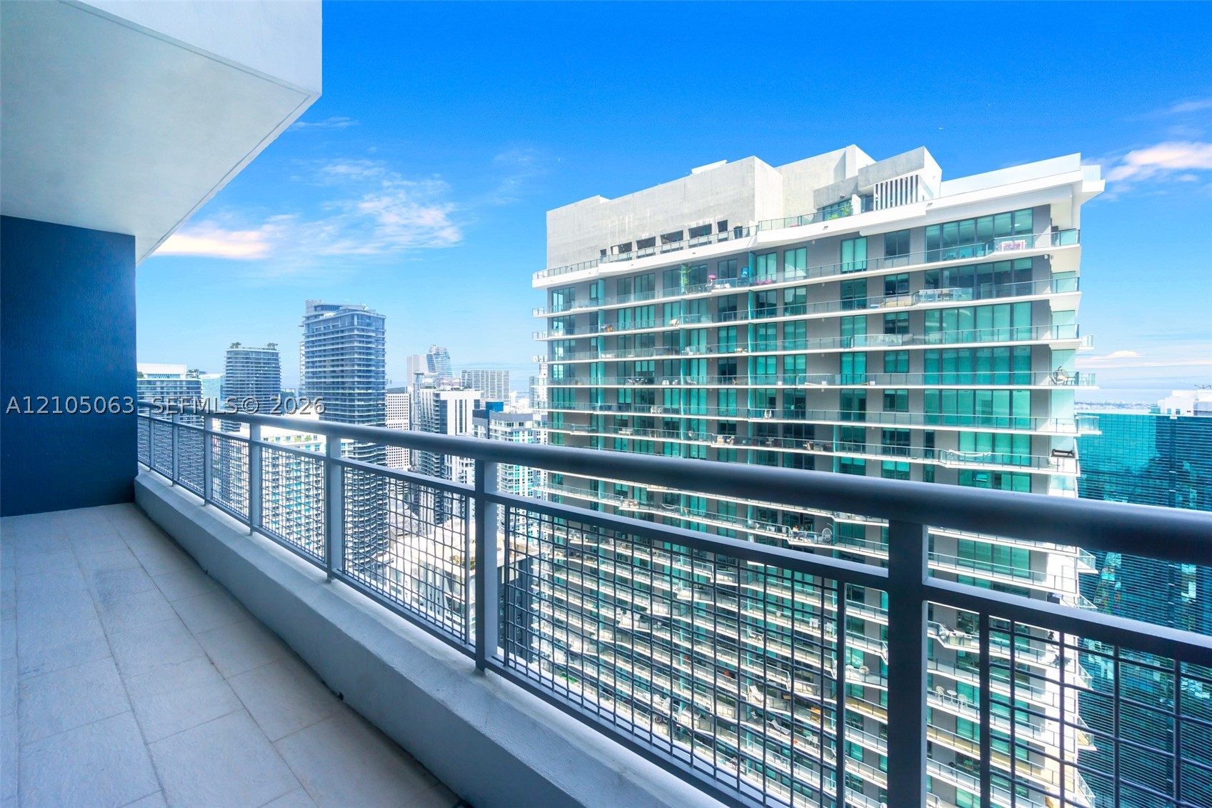 60 SW 13th St #4802, Miami FL 33130