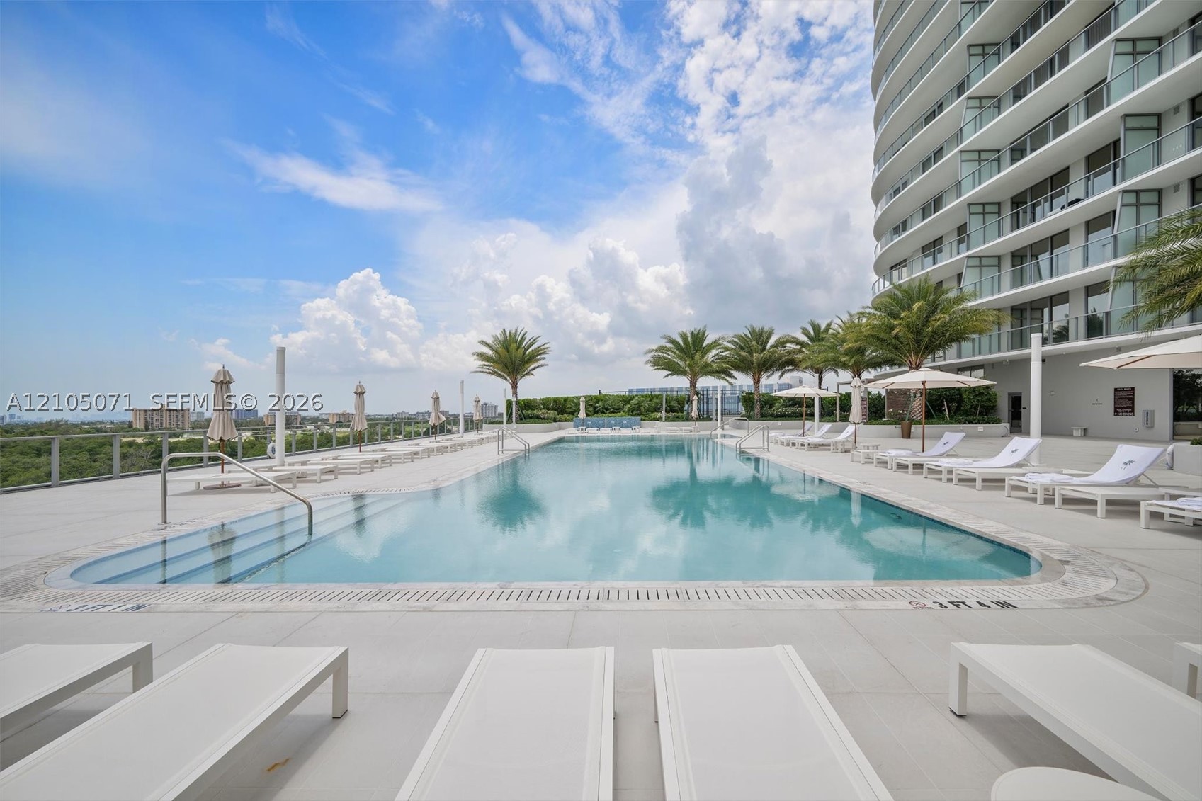 2411 Laguna Circle #3001, Miami FL 33180