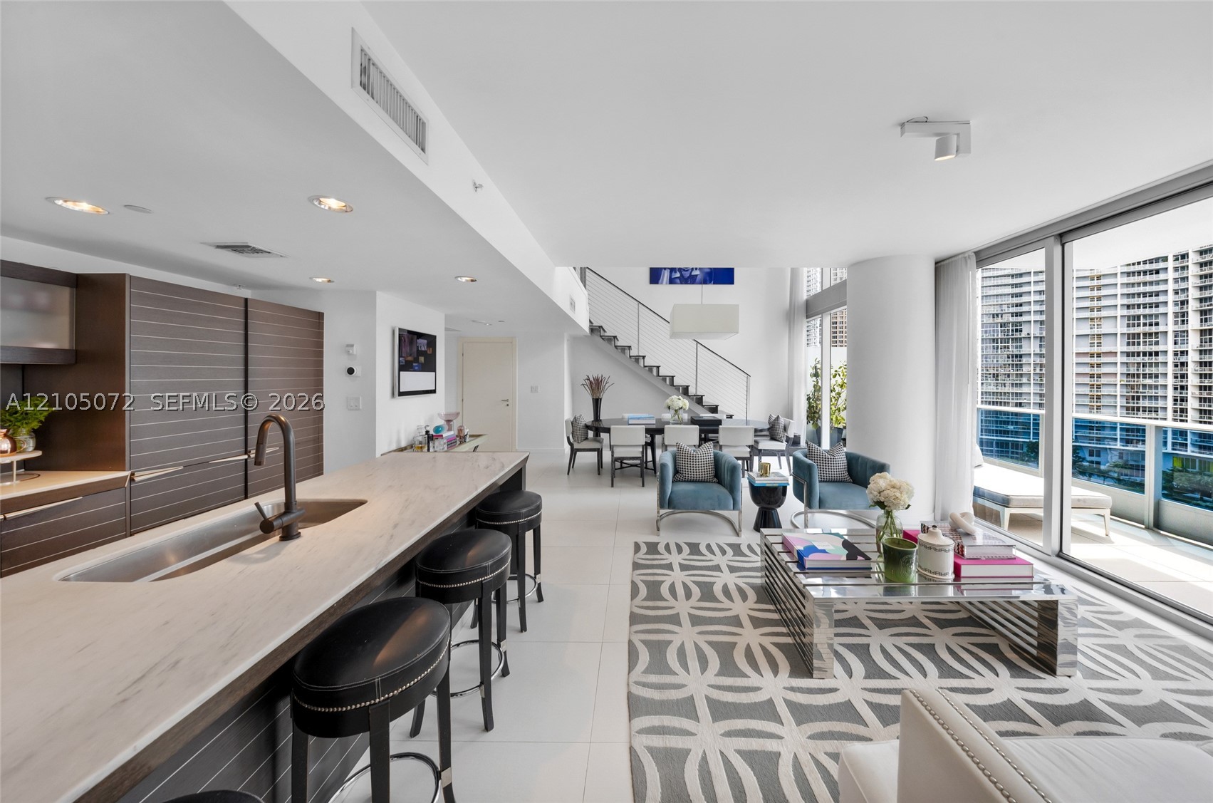 200 Biscayne Boulevard Way #904, Miami FL 33131